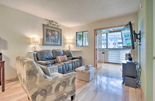 Palmetto Dunes Apartment | Sunroom and Beach Access Hilton Head Condo