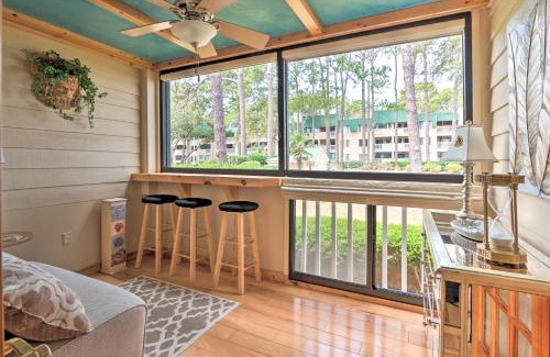 Palmetto Dunes Apartment | Sunroom and Beach Access Hilton Head Condo
