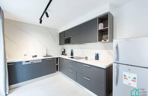 Les Berges du Lac Apartment | Sunset 202 Luxury with gym club in Lac 1