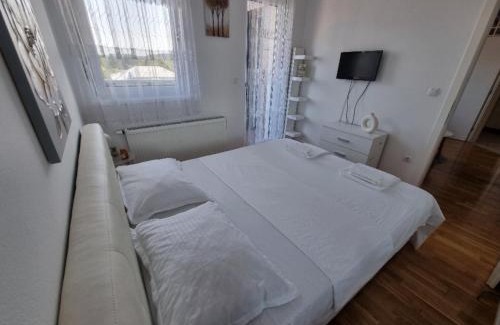 Teslic Apartment | Sunset