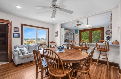 Chincoteague House | Sunset Bay Cottage - Main Street charm with water views!