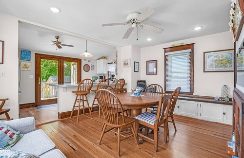 Chincoteague House | Sunset Bay Cottage - Main Street charm with water views!