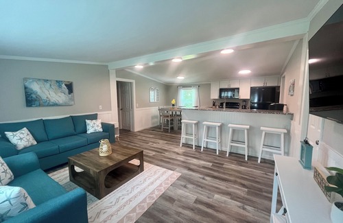 Sunset Beach House | Sunset Beach Bungalow-2 miles to Sunset Beach Pier