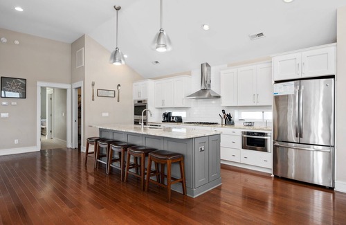 Nags Head House | Sunset Beach House: Great views, private pool, hot tub, pool table & elevator