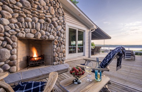Town of Owasco House | Sunset Beach Lake House on Beautiful Owasco Lake - Great Family Summer Retreat!