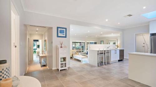 Soldiers Point House | Sunset Beach Luxury 24