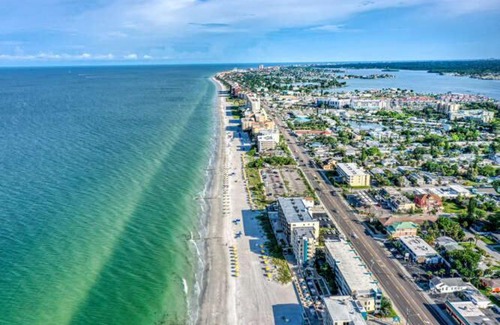 Madeira Beach Apartment | Sunset Beach Suites