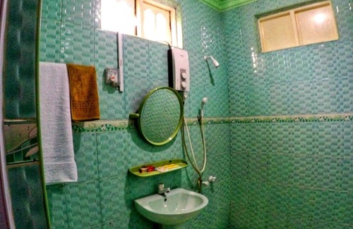 Dhangethi Hotel | Sunset Beach View