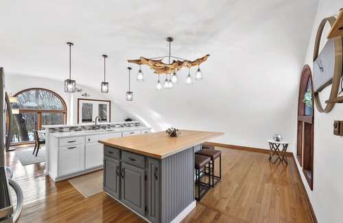 Higgins Lake House | Sunset Burrow Retreat in Roscommon, MI - whole house, 3 bed, 2.5 bath!