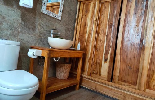 Ubud City-Centre Bed & Breakfast | Sunset Cafe and Bungalow