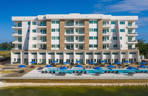 San Pedro Resort | Sunset Caribe Belize- PoolSide Loft