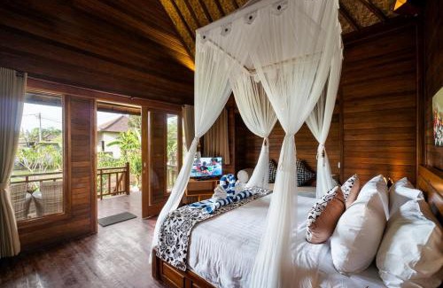 Mushroom Bay Resort | Sunset Cave Villas Lembongan