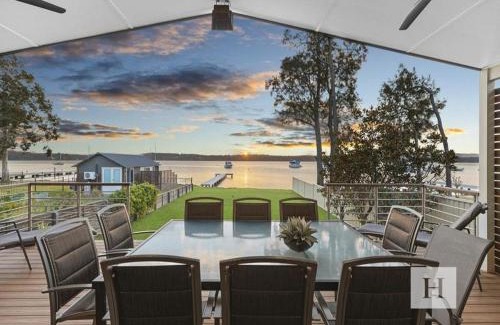 Mannering Park House | Sunset Central Coast