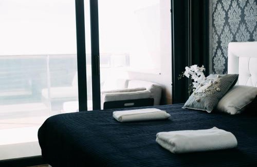 Benidorm Apartment | Sunset Cliffs - Vida de Luxury