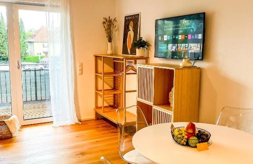 Memmingen Apartment | Sunset Club - STUDIO Küche - Balkon - Parken