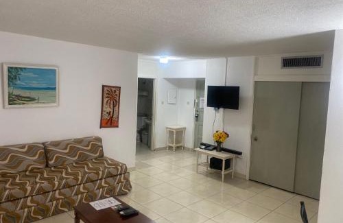 Ocho Rios Apartment | Sunset condos getaway In Ocho Rios