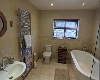 Llanelli House | Sunset cottage