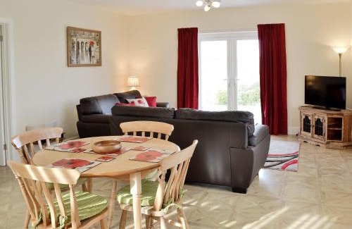 Chickerell House | Sunset Cottage