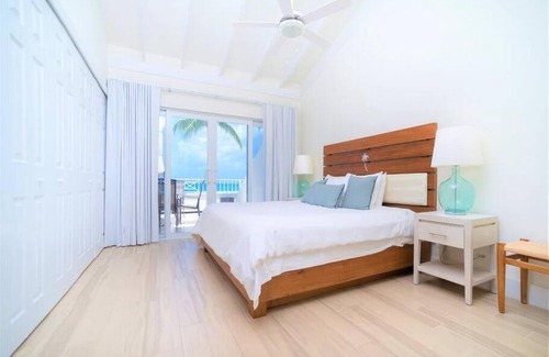 Seven Mile Beach Apartment | Sunset Cove # 303