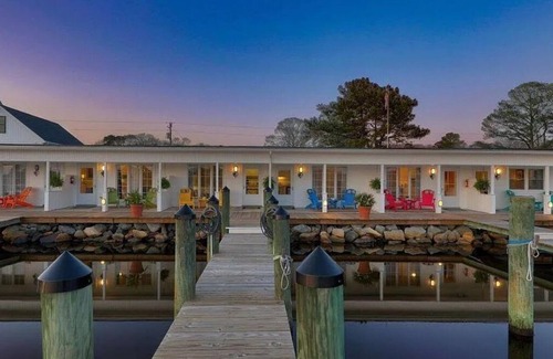 Ocean Pines Cottage | Sunset Cove Cottage at the Inn on Turville Creek
