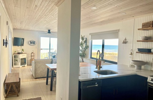 Crescent Beach Condo | Sunset Cove at Cresent Beach!
