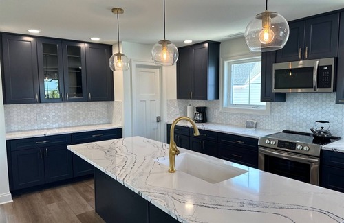 Broadkill Beach House | SUNSET DREAMS - 4 BD & 2.5 BA - Sleeps 8 - Short walk to Beach!