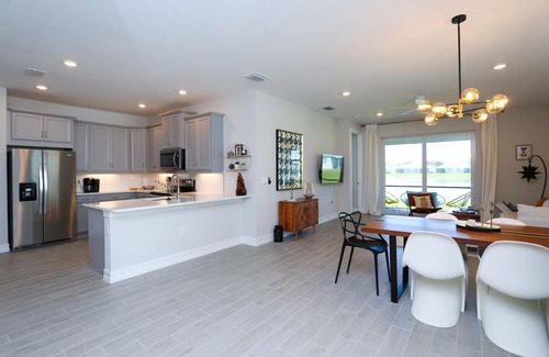 Naples House | Sunset-facing lake view home. Stylish interior. Up to 6 guests.