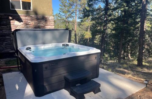 Divide Ski Chalet | Sunset Grove