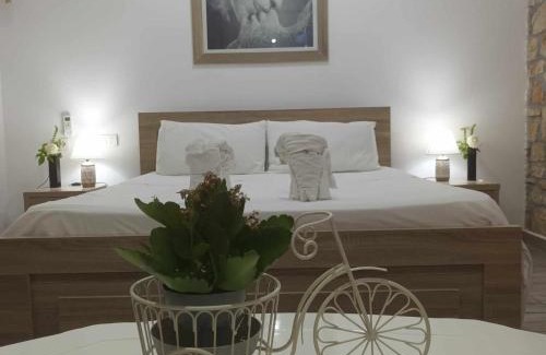 Himare House | Sunset Guest house