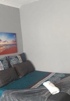 Greater Johannesburg Metropolitan Area House | Sunset Guest House