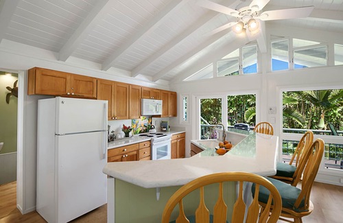 Hanalei House | Sunset Hale, Ocean view and Steps to Hanalei Bay - Walk to restaurants