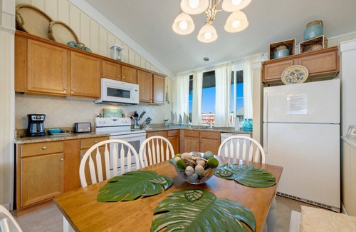 Cedar Key Apartment | Sunset Harbor on the Gulf is a 2 bedroom Vacation Rental Townhouse in Cedar Key.