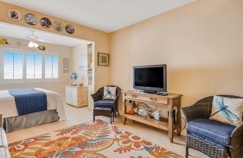 Navarre Beach Hotel | Sunset Harbor Palms 1-204