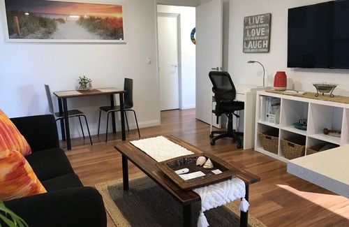 Waggrakine Apartment | Sunset Haven Private & Relaxing Apartment set in stunning rural location