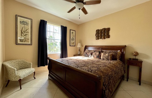 Rural Estates House | Sunset Hide A Way South in Paradise,Naples,Florida with canal water front.