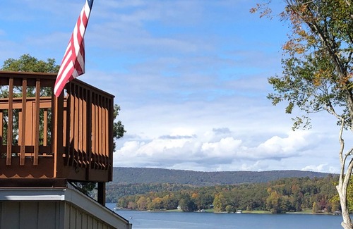 Spring City House | Sunset Hills on Watts Bar Lake