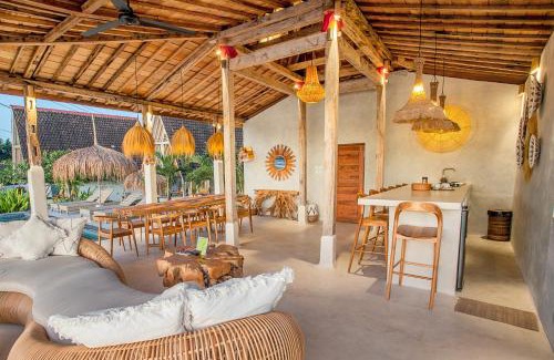 Ceningan Island Villa | Sunset House Ceningan, 10 person beachview private villa