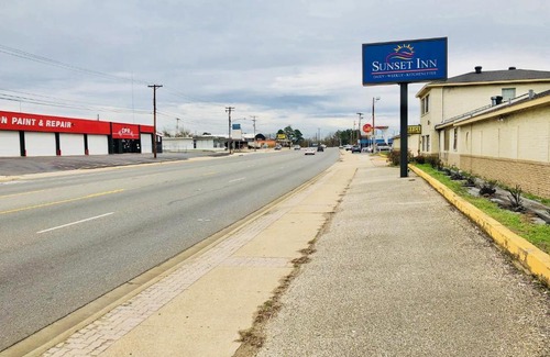 Longview Hotel | Sunset Inn Longview