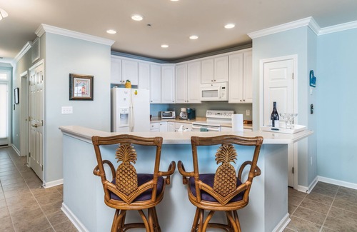 Sunset Island Condo | Sunset Island 2 Hidden Cove Way, Unit 2E, Luxurious 3BR condo, FREE WIFI!