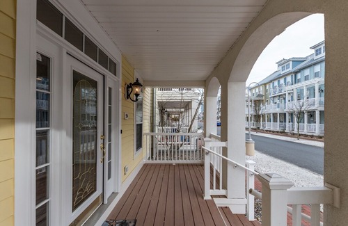 Sunset Island House | Sunset Island 34 Seaside Dr - Big & Beautiful 6-BR Home, Pools, Clubhouse & More