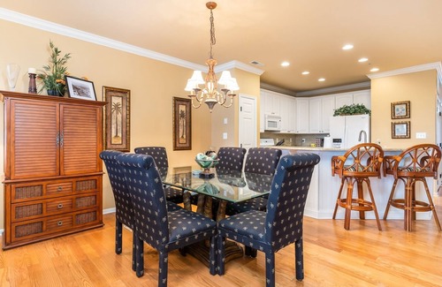 Sunset Island House | Sunset Island 37 Fountain Drive West, Unit 5E