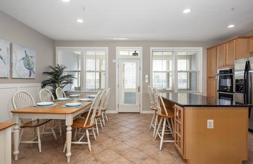 Sunset Island House | Sunset Island is Loved for it's Amazing Amenities
