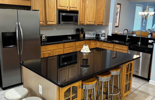 Sunset Island House | Sunset Island! Water views! 5BR townhome. Kayaks, Grill, Pools, Beach, Fishing