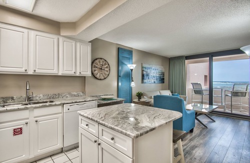 Holiday Isle Condo | SUNSET JETTY VIEW! ENJOY 1 FREE BEACH CHAIR SET UP & UMBRELLA EACH DAY