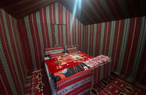 Wadi Rum Hotel | sunset landscape camp and tours