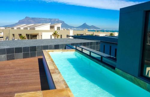 Sunset Beach Villa | Sunset Mansion, Cape Town - Rooftop Pool Villa - Walk to Beach, Mountain Views!