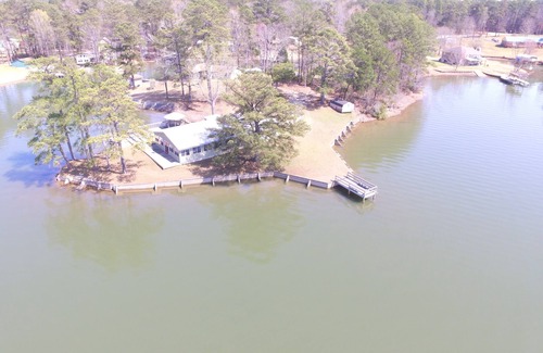Dadeville Cabin | Sunset Peninsula at Lake Martin: Perfect Summer or Football Getaway
