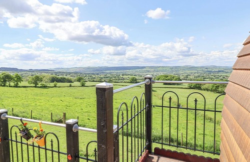 Snailbeach Cottage | SUNSET POD, pet friendly, character holiday cottage in Shrewsbury