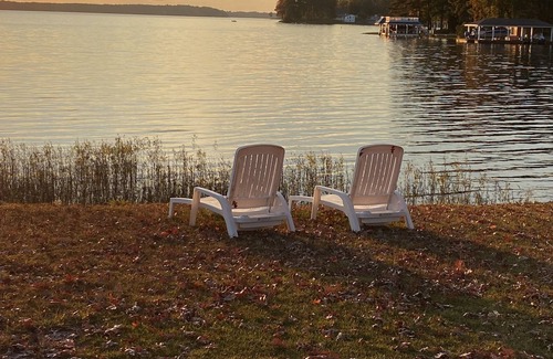 Henrico House | Sunset Point main lake, quiet, great view! One level, Handicapped friendly