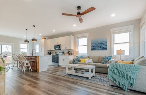 Surf City House | Sunset Point North- Nearby Private Dock & Beach Access Included!